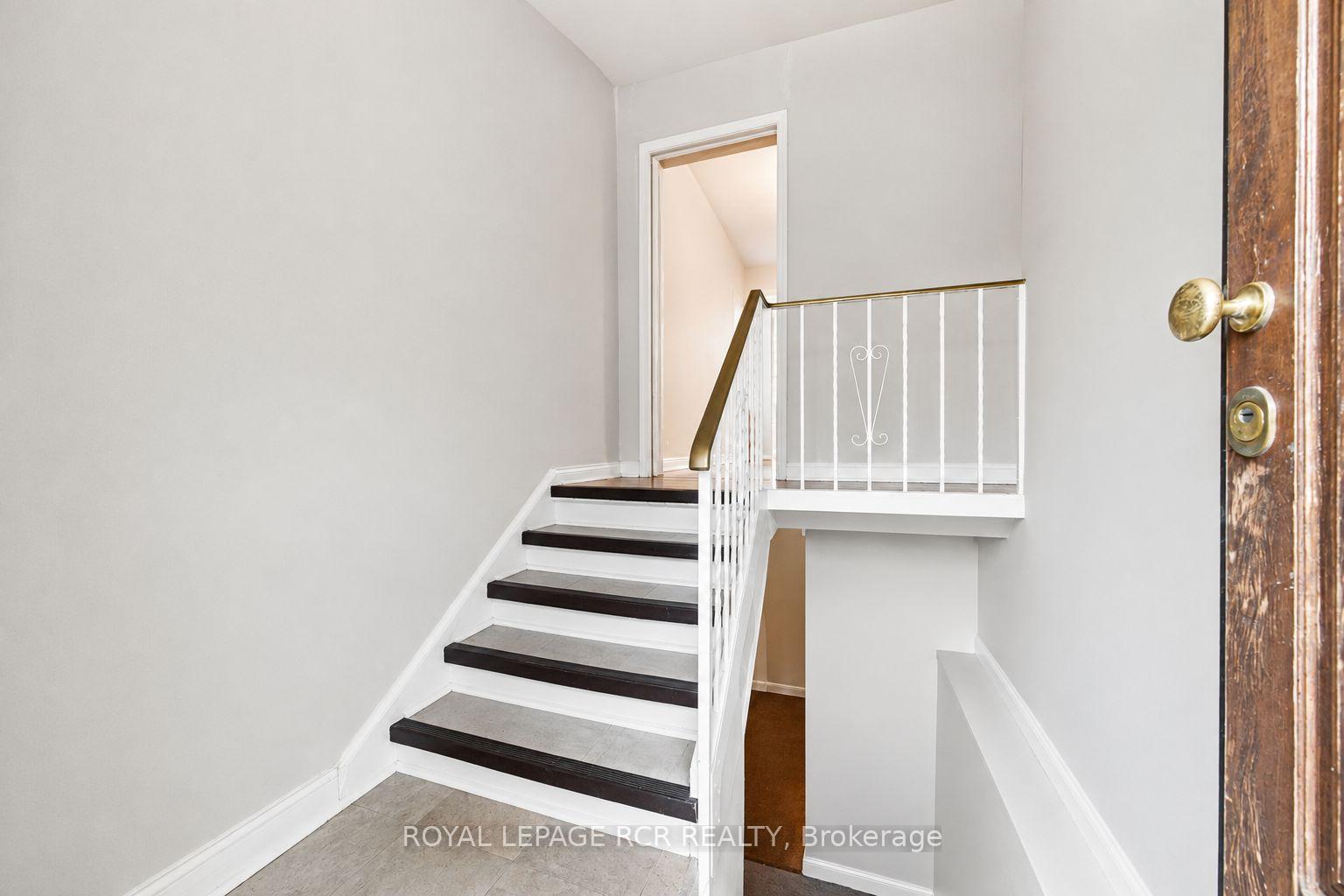 Photo 19 of 966 Shaw Street, Toronto, Dovercourt-Wallace Emerson-Junction — HOMEH