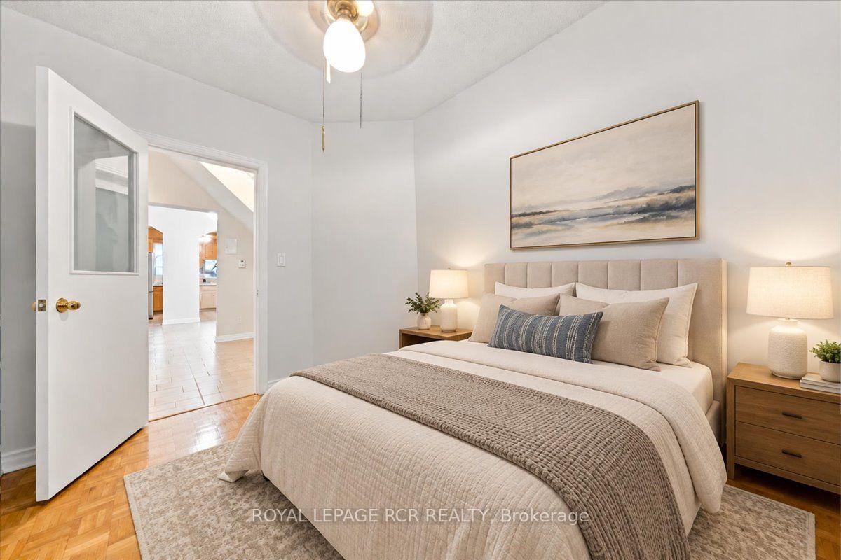 Photo 25 of 966 Shaw Street, Toronto, Dovercourt-Wallace Emerson-Junction — HOMEH