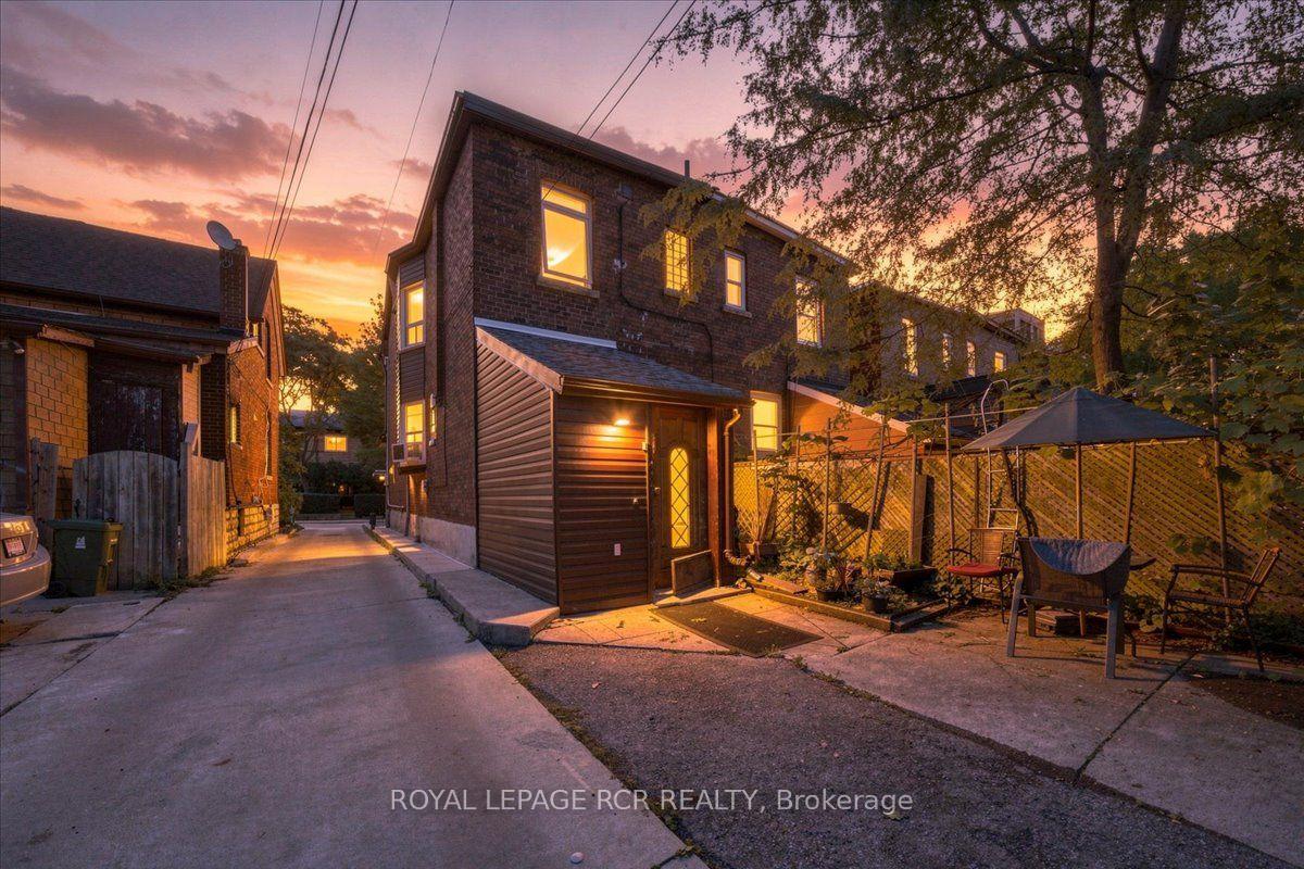 Photo 31 of 966 Shaw Street, Toronto, Dovercourt-Wallace Emerson-Junction — HOMEH