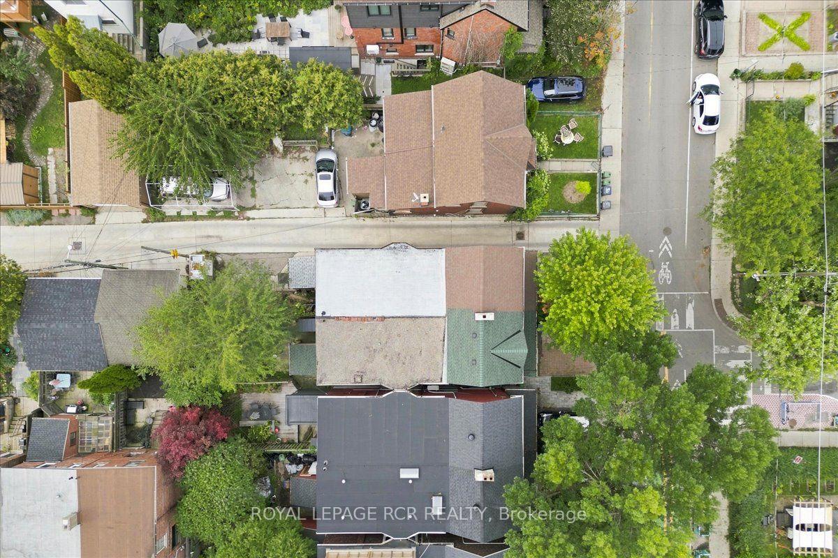 Photo 32 of 966 Shaw Street, Toronto, Dovercourt-Wallace Emerson-Junction — HOMEH