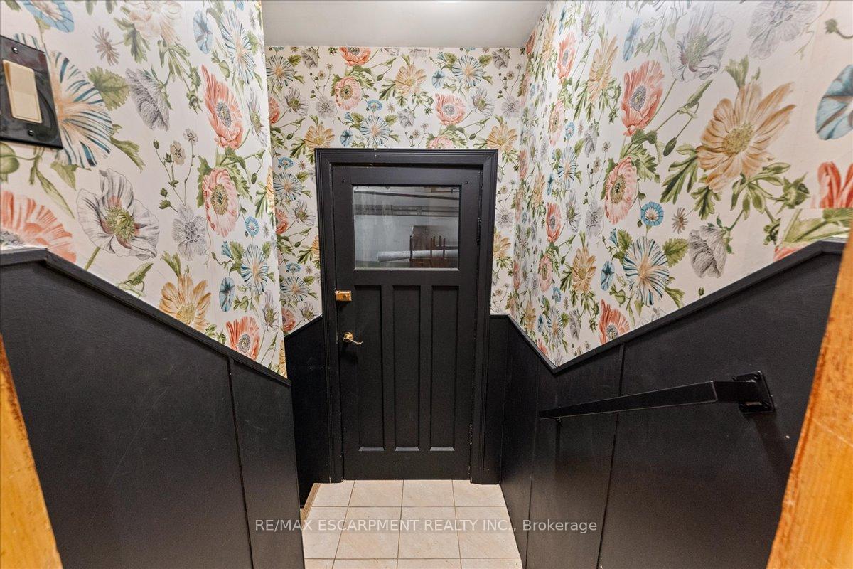 Photo 32 of 721 Broadway Street, Welland, Broadway — HOMEH