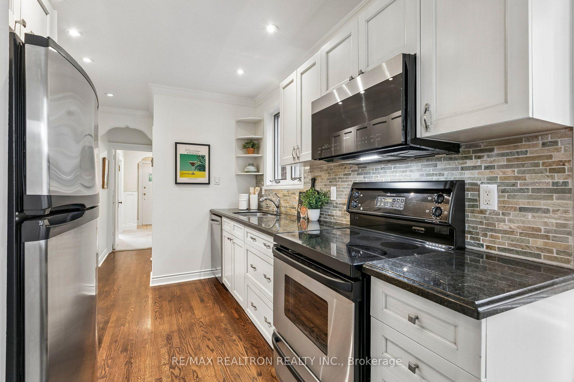 Photo 11 of 57 Castle Knock Road, Toronto, Lawrence Park South — HOMEH