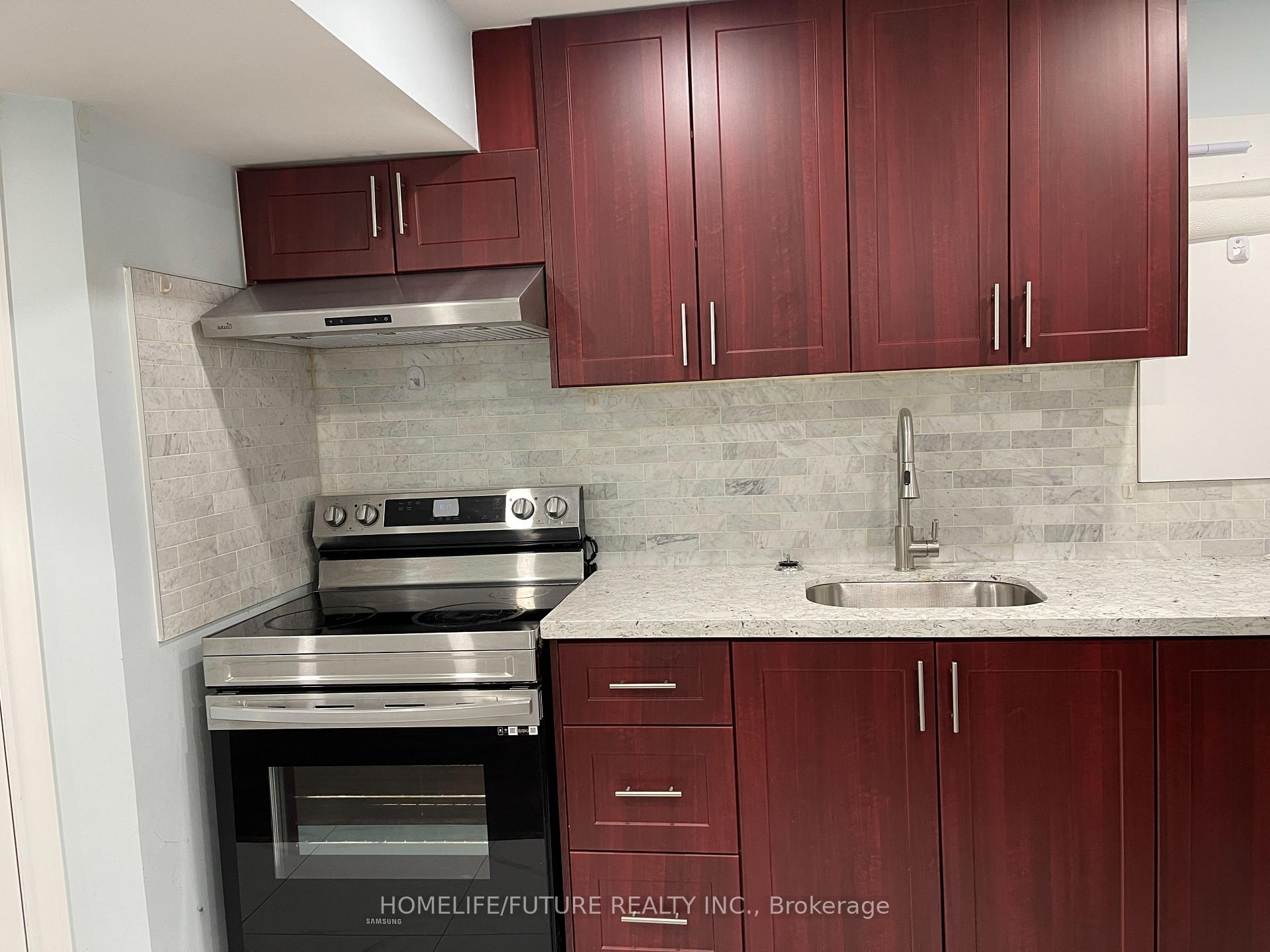 Photo 2 of Unit Bsmt, 118 Raponi Circle, Scarborough, Rouge — HOMEH