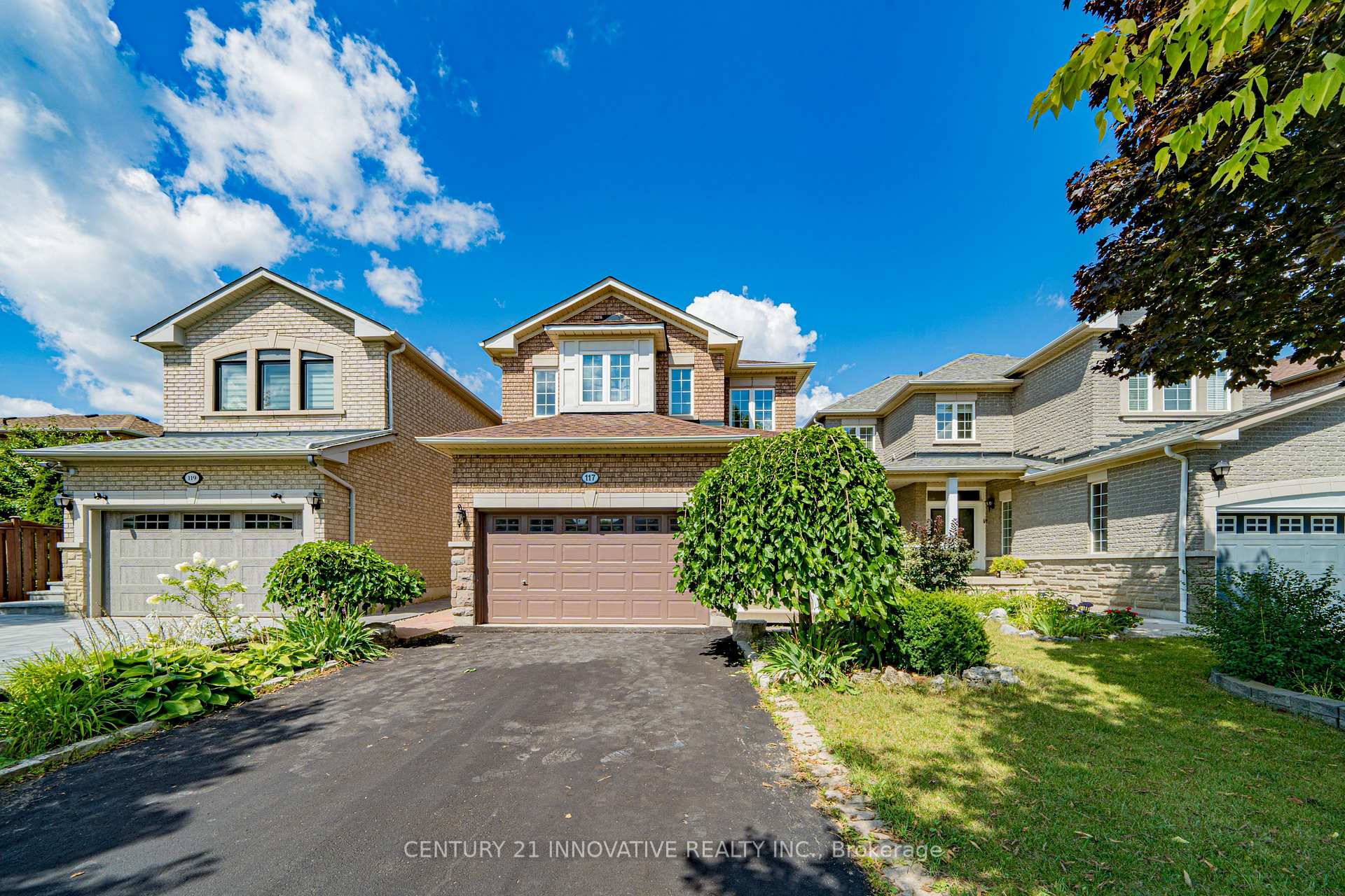Photo 19 of 117 Raintree Crescent, Richmond Hill, Oak Ridges — HOMEH