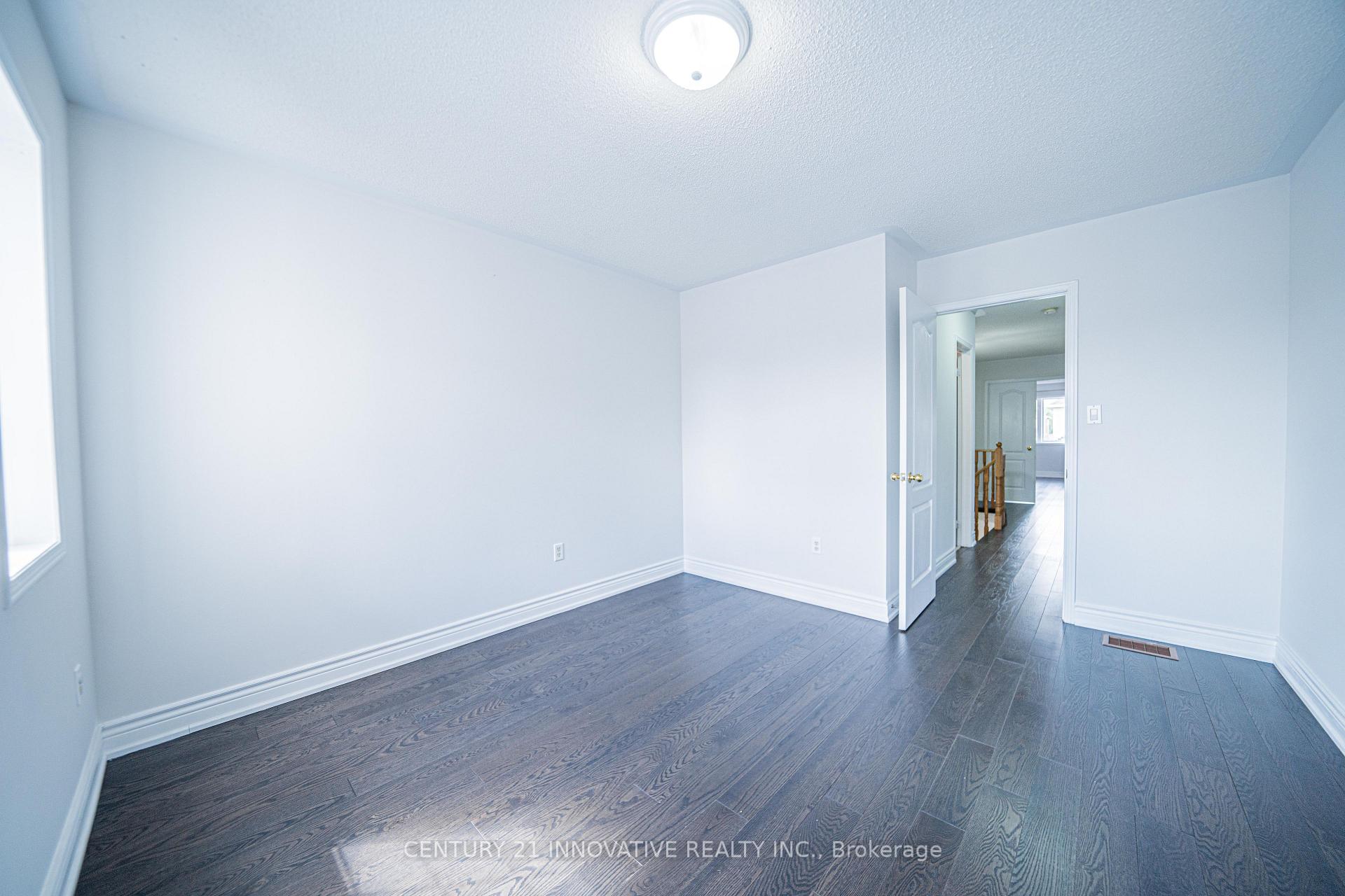 Photo 26 of 117 Raintree Crescent, Richmond Hill, Oak Ridges — HOMEH