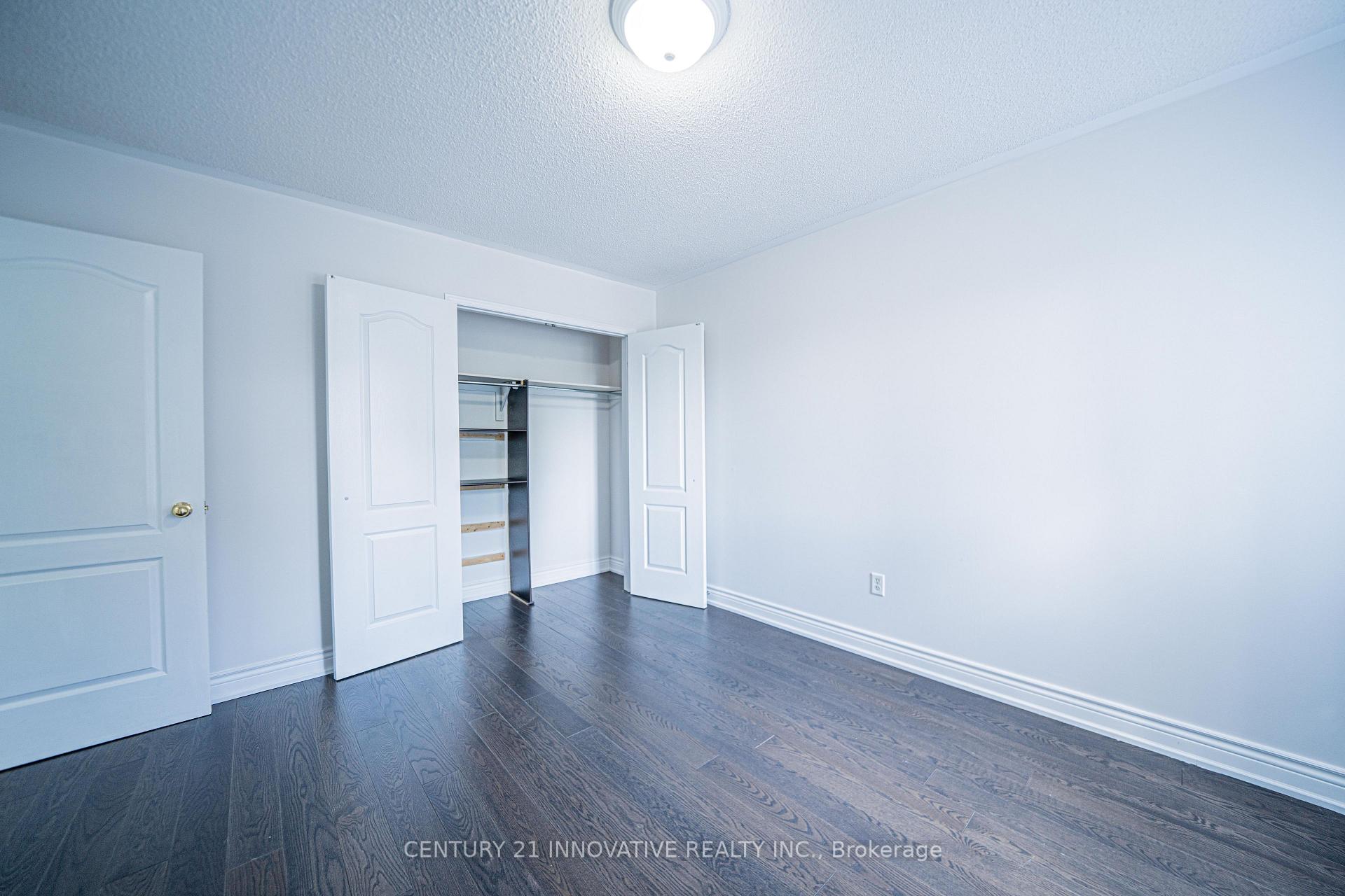 Photo 27 of 117 Raintree Crescent, Richmond Hill, Oak Ridges — HOMEH