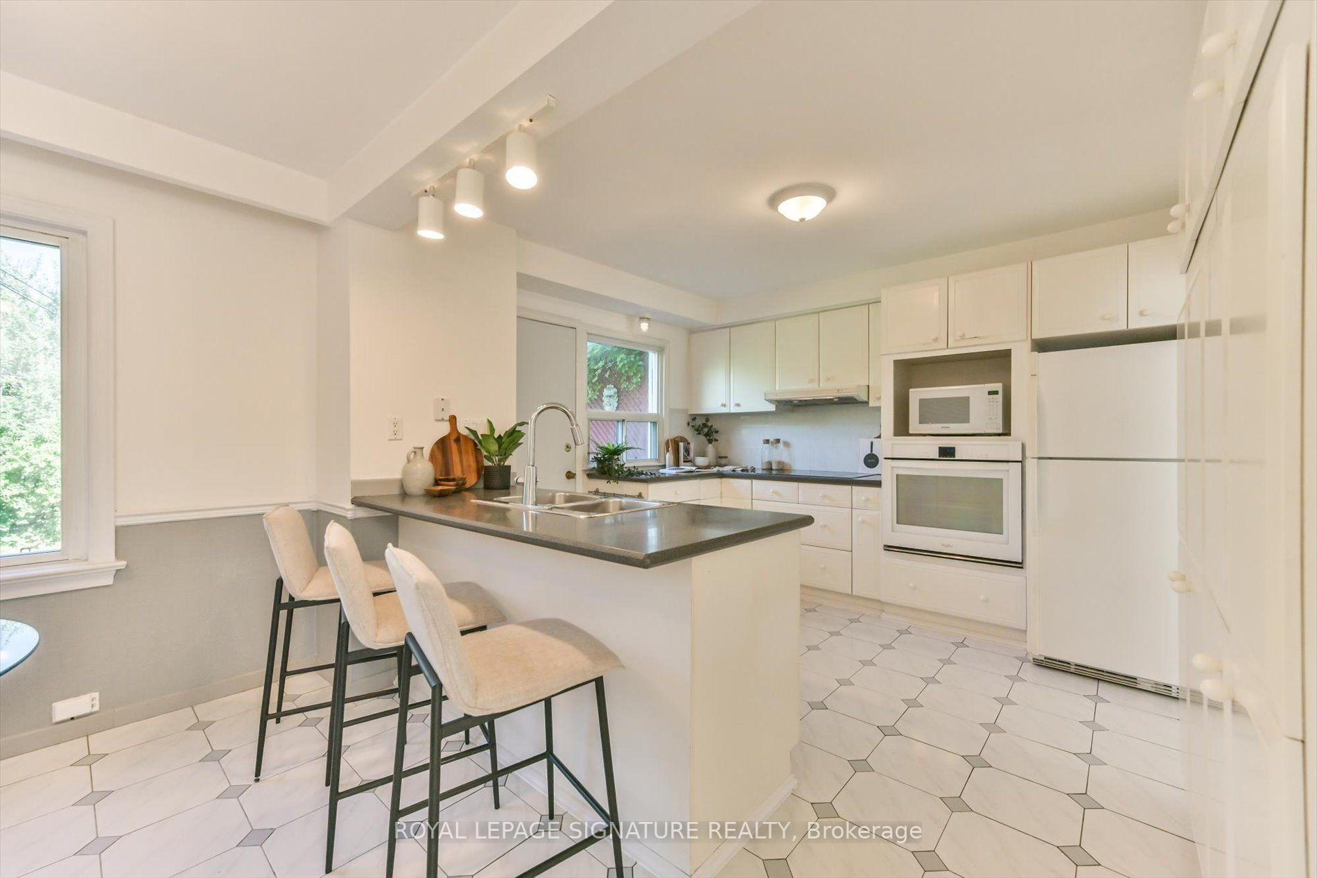 Photo 9 of 52 Dalside Crescent, North York, Victoria Village — HOMEH
