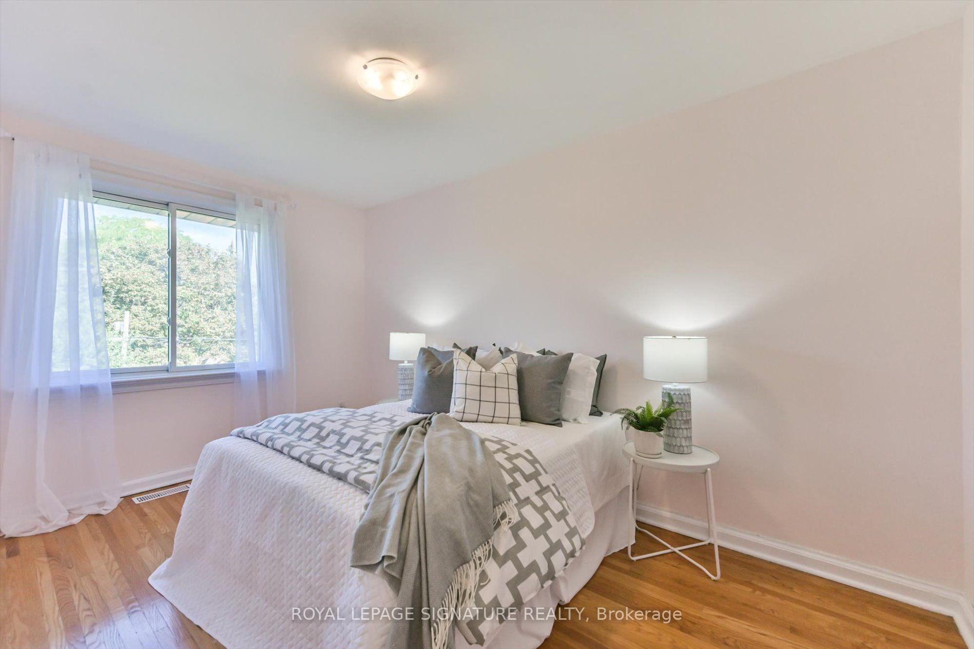 Photo 16 of 52 Dalside Crescent, North York, Victoria Village — HOMEH