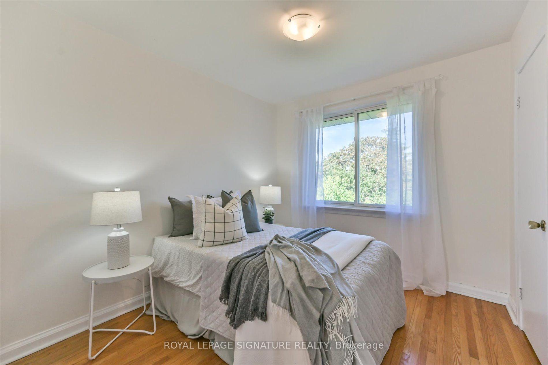 Photo 17 of 52 Dalside Crescent, North York, Victoria Village — HOMEH