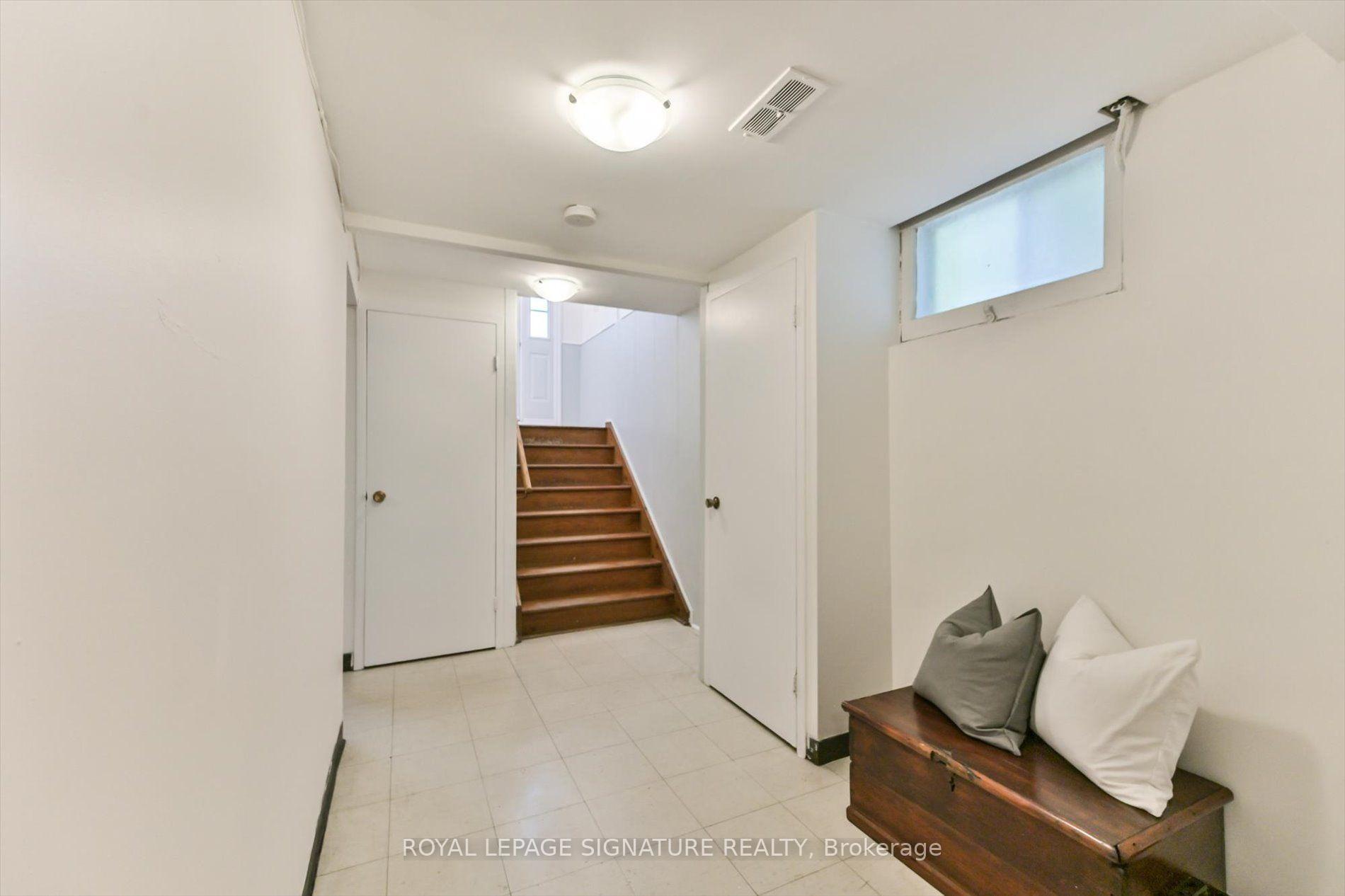 Photo 19 of 52 Dalside Crescent, North York, Victoria Village — HOMEH