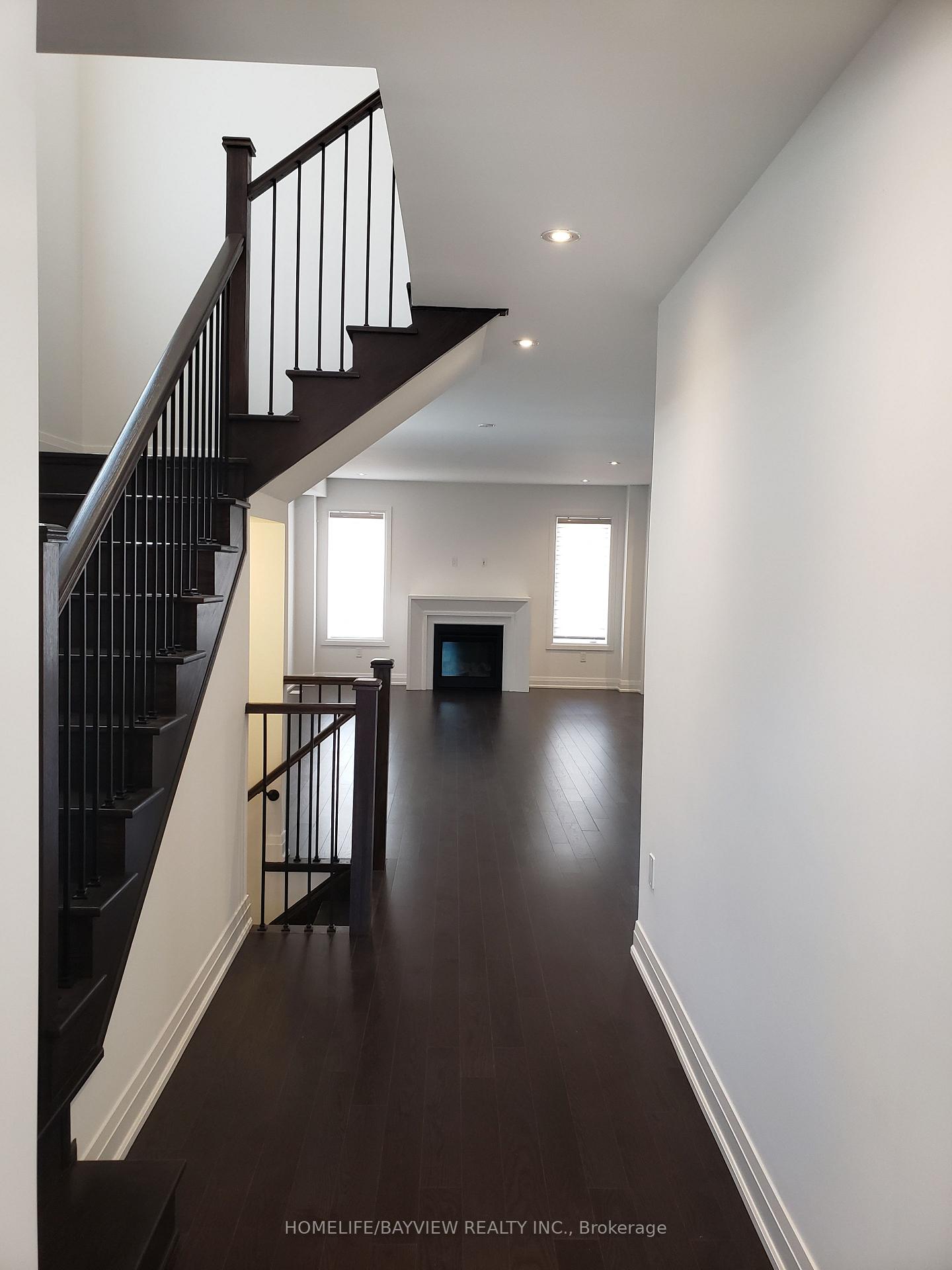 Photo 4 of 4169 Hillsborough Crescent, Oakville, Glenorchy — HOMEH