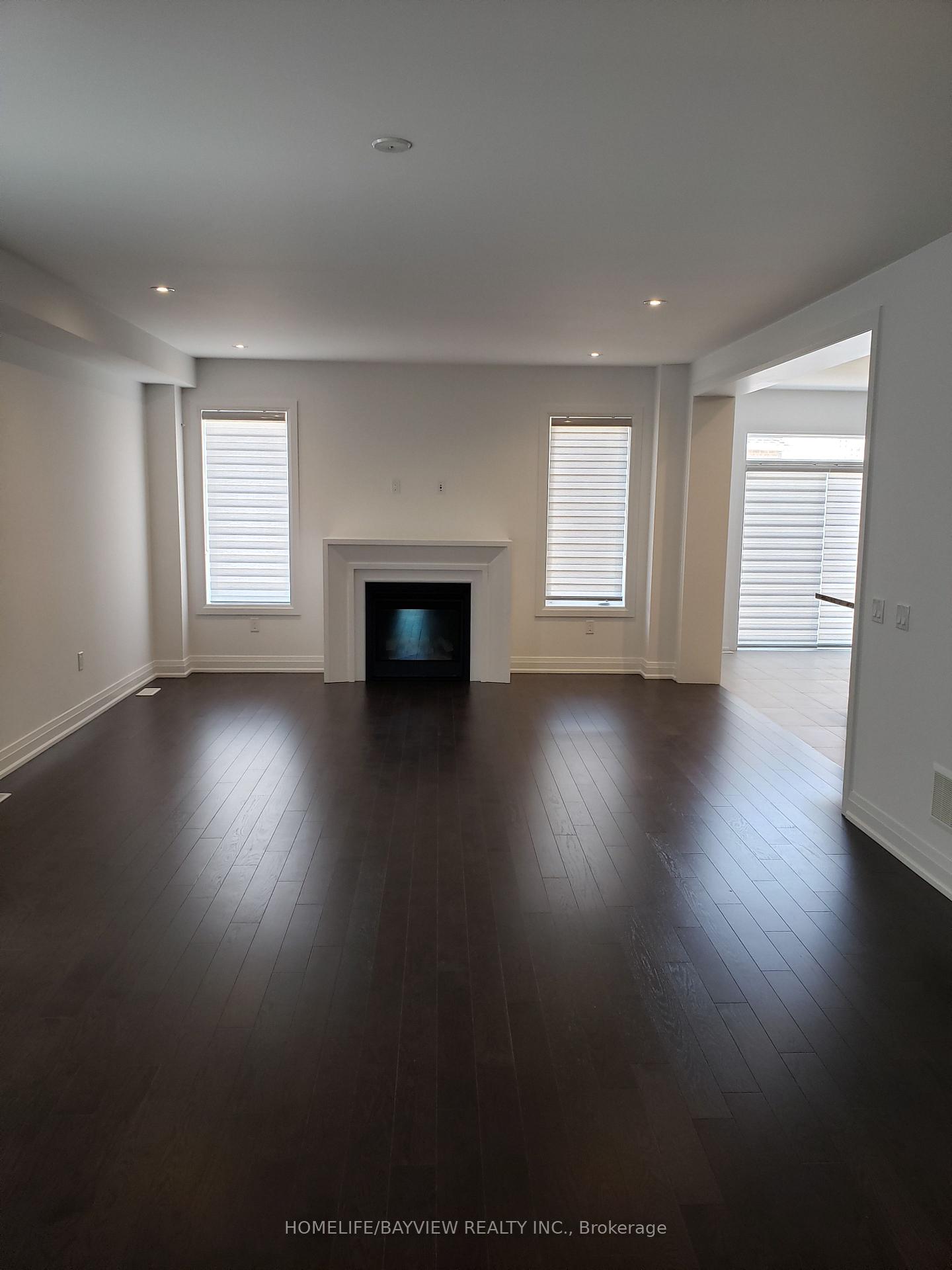 Photo 5 of 4169 Hillsborough Crescent, Oakville, Glenorchy — HOMEH
