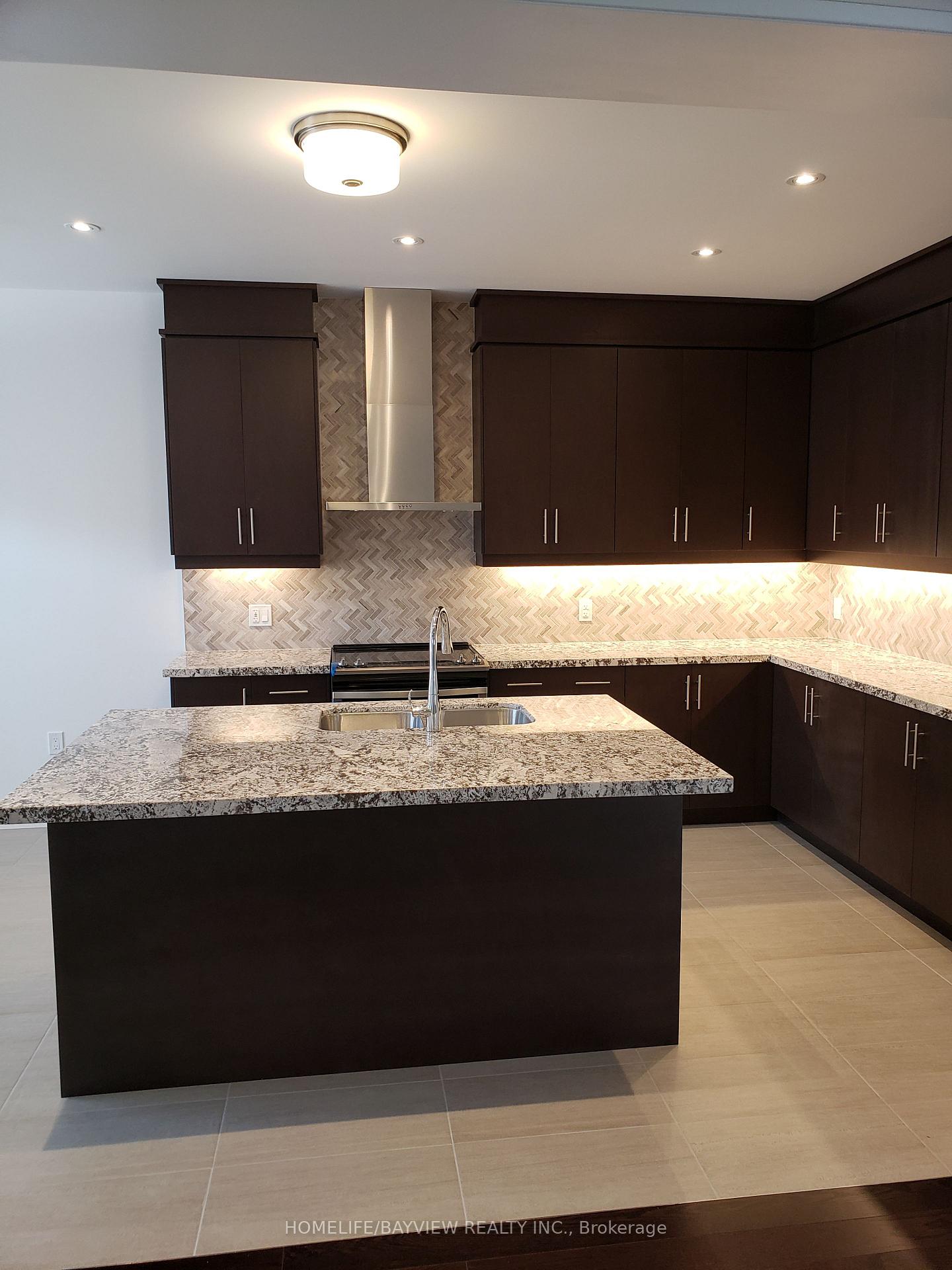 Photo 8 of 4169 Hillsborough Crescent, Oakville, Glenorchy — HOMEH