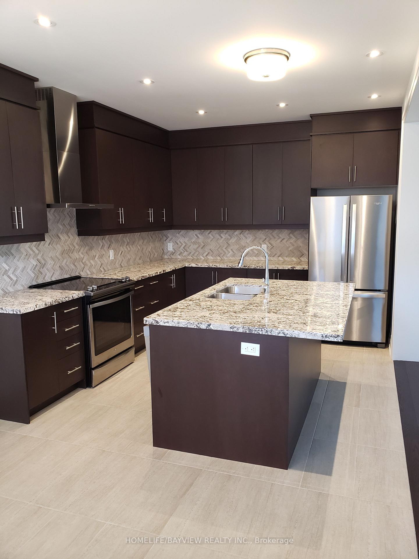 Photo 9 of 4169 Hillsborough Crescent, Oakville, Glenorchy — HOMEH