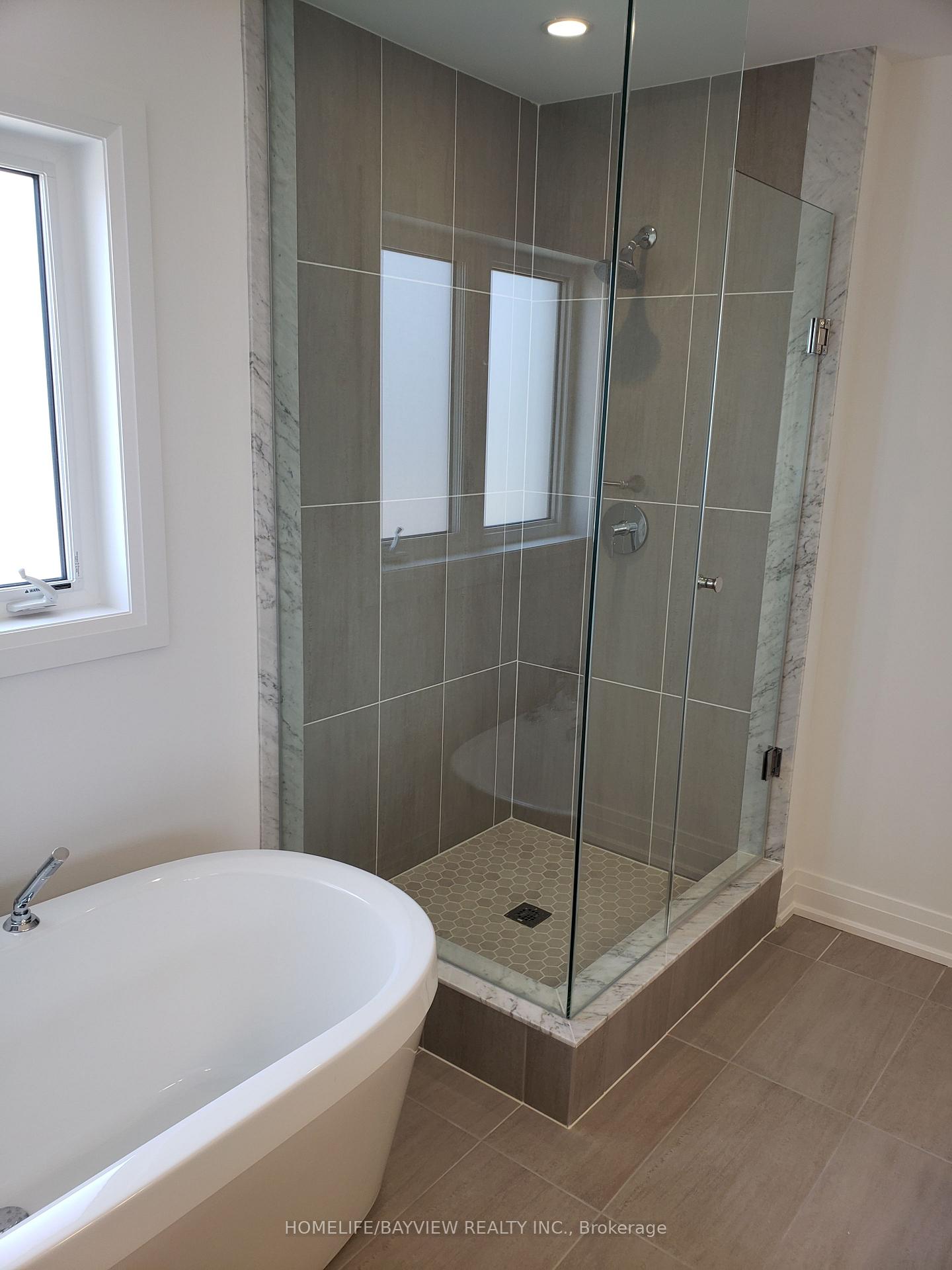 Photo 17 of 4169 Hillsborough Crescent, Oakville, Glenorchy — HOMEH