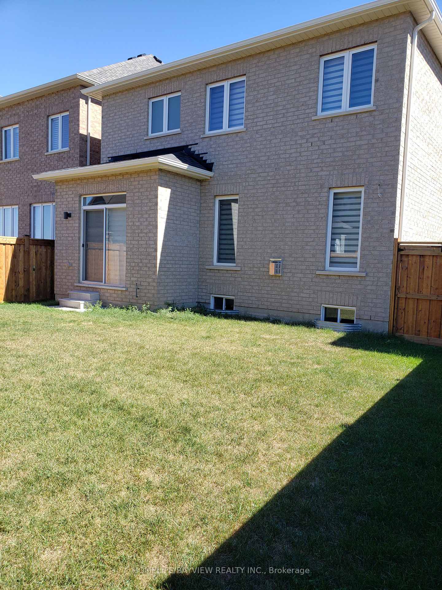 Photo 23 of 4169 Hillsborough Crescent, Oakville, Glenorchy — HOMEH