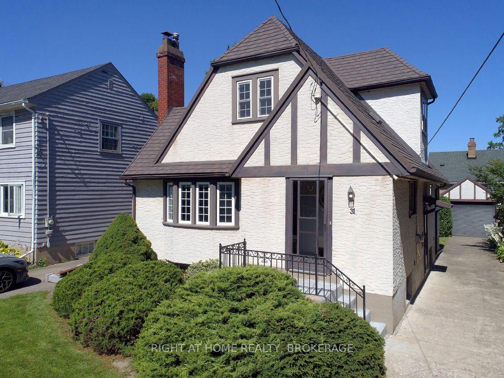 Photo 8 of 31 Stuart Avenue, St. Catharines, Downtown — HOMEH