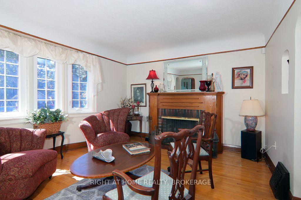 Photo 17 of 31 Stuart Avenue, St. Catharines, Downtown — HOMEH