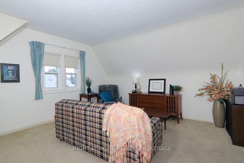 Photo 35 of 31 Stuart Avenue, St. Catharines, Downtown — HOMEH