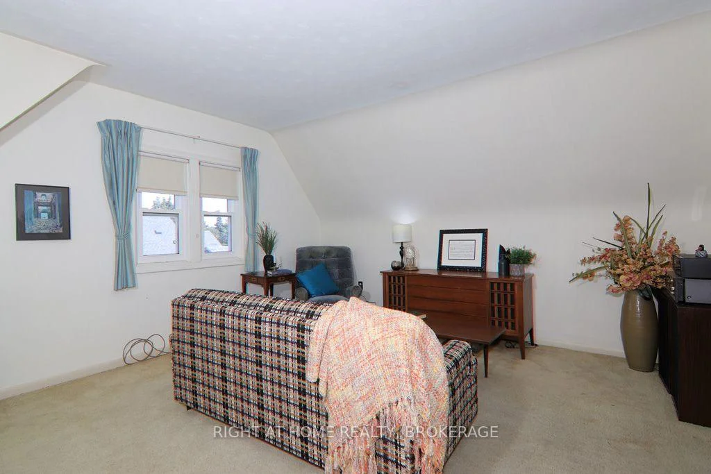 Photo 44 of 31 Stuart Avenue, St. Catharines, Downtown — HOMEH