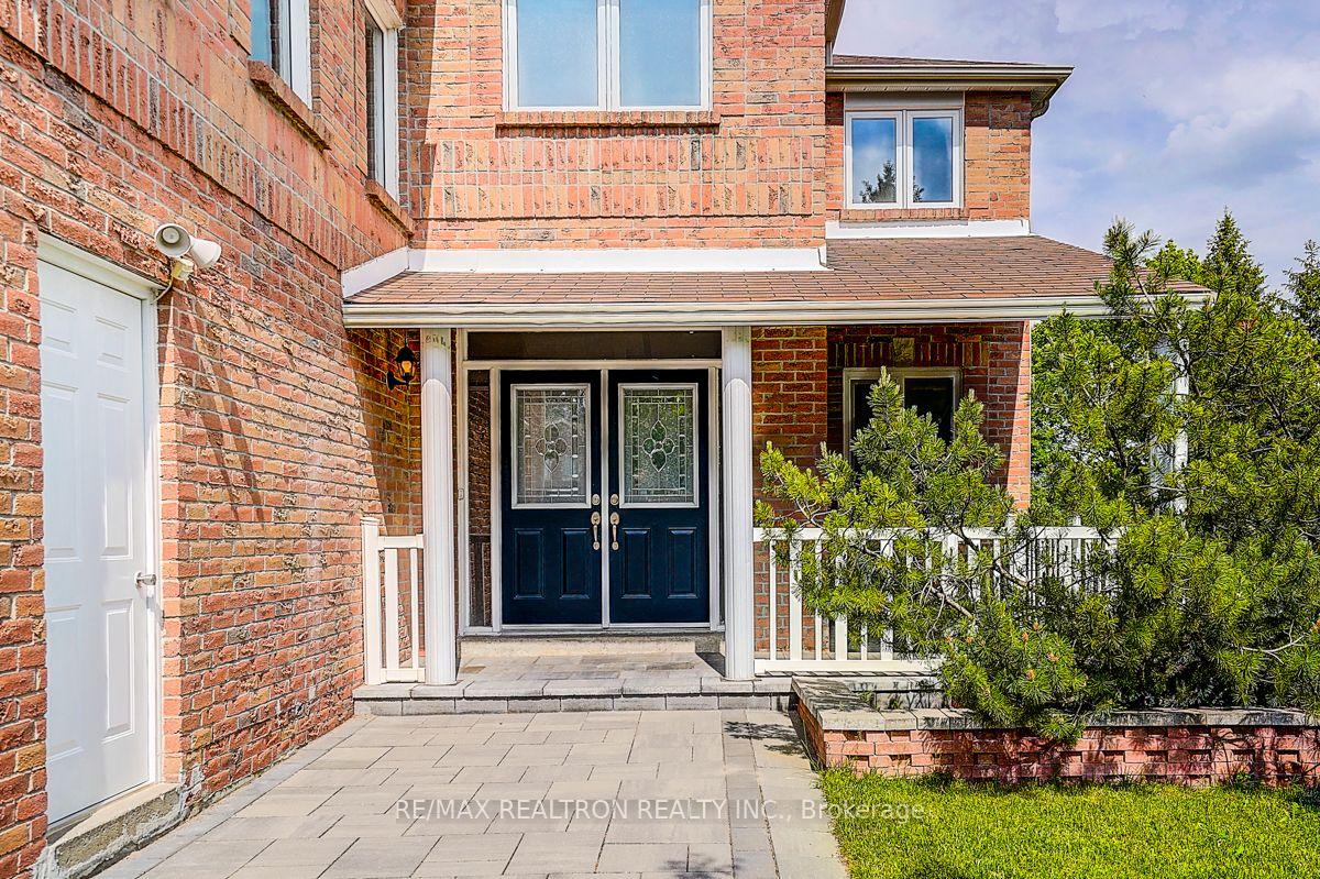 Photo 2 of 233 Brimson Drive, Newmarket, Glenway Estates — HOMEH