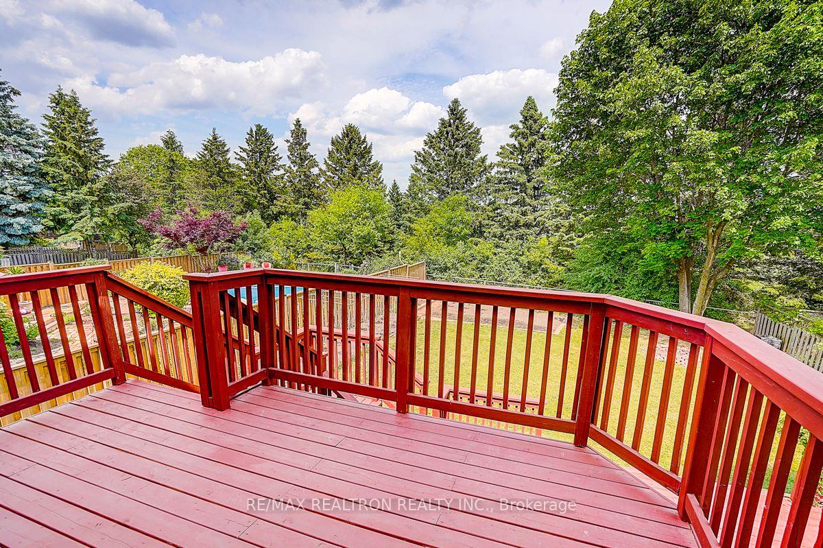 Photo 9 of 233 Brimson Drive, Newmarket, Glenway Estates — HOMEH