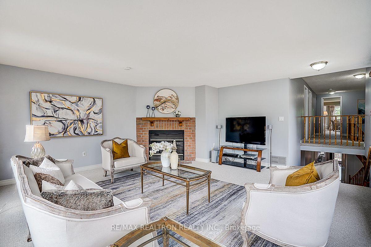 Photo 19 of 233 Brimson Drive, Newmarket, Glenway Estates — HOMEH
