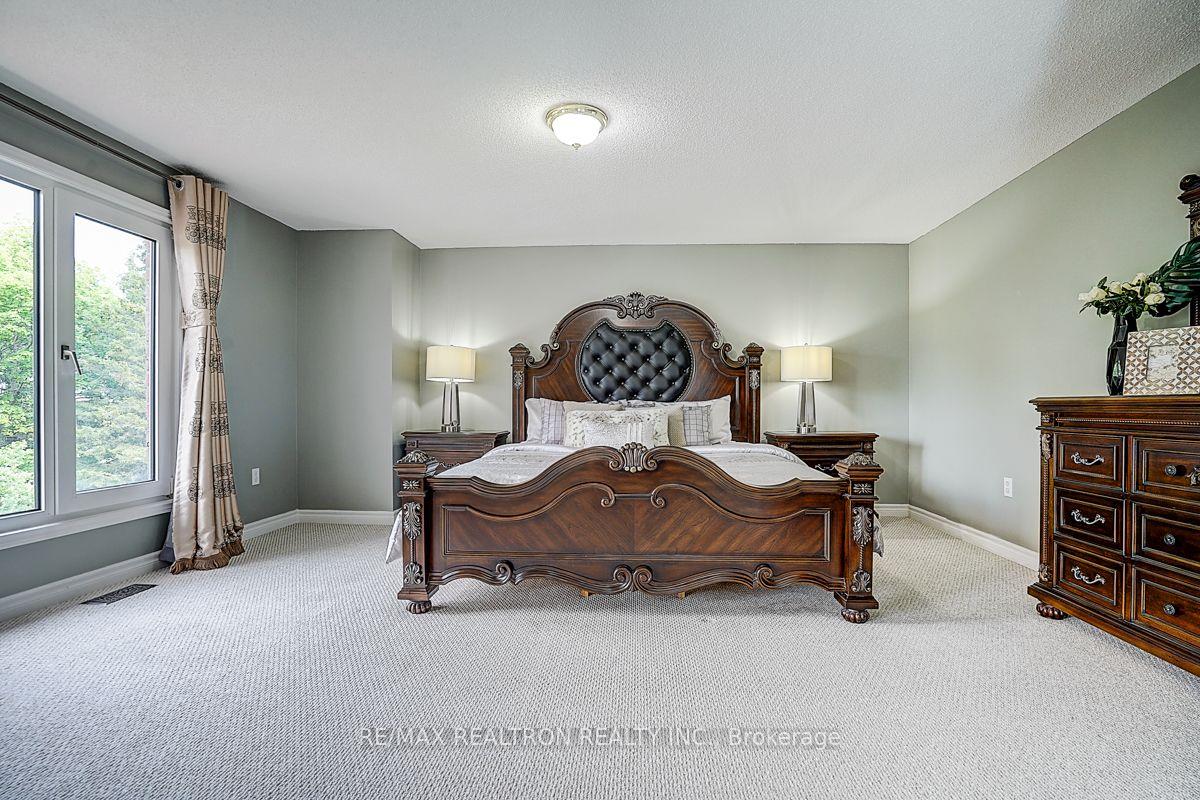 Photo 26 of 233 Brimson Drive, Newmarket, Glenway Estates — HOMEH