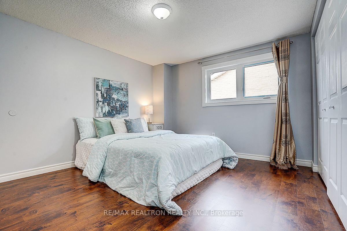 Photo 31 of 233 Brimson Drive, Newmarket, Glenway Estates — HOMEH