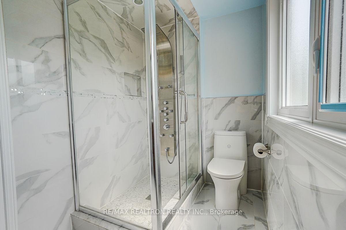 Photo 36 of 233 Brimson Drive, Newmarket, Glenway Estates — HOMEH