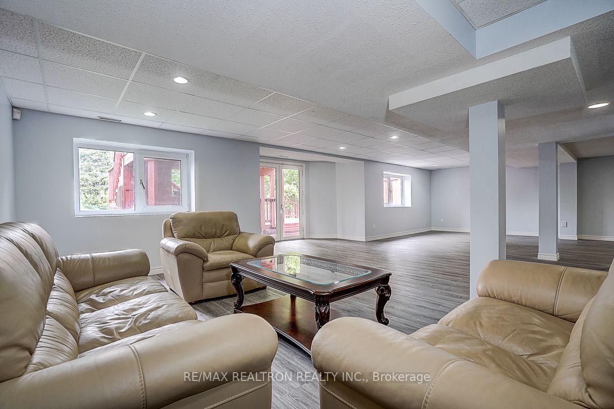 Photo 44 of 233 Brimson Drive, Newmarket, Glenway Estates — HOMEH