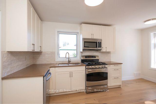 Photo 4 of 2011 Murray Avenue, Thunder Bay, Hyde Park — HOMEH