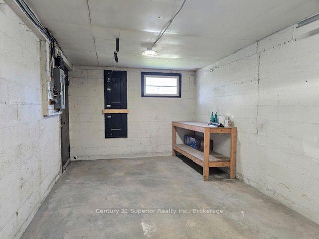 Photo 22 of 2011 Murray Avenue, Thunder Bay, Hyde Park — HOMEH