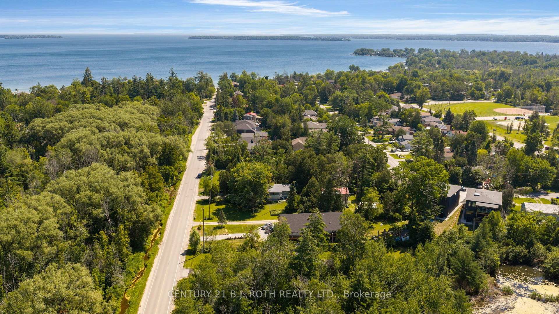 Photo 38 of 957 7th Line, Innisfil, Alcona — HOMEH