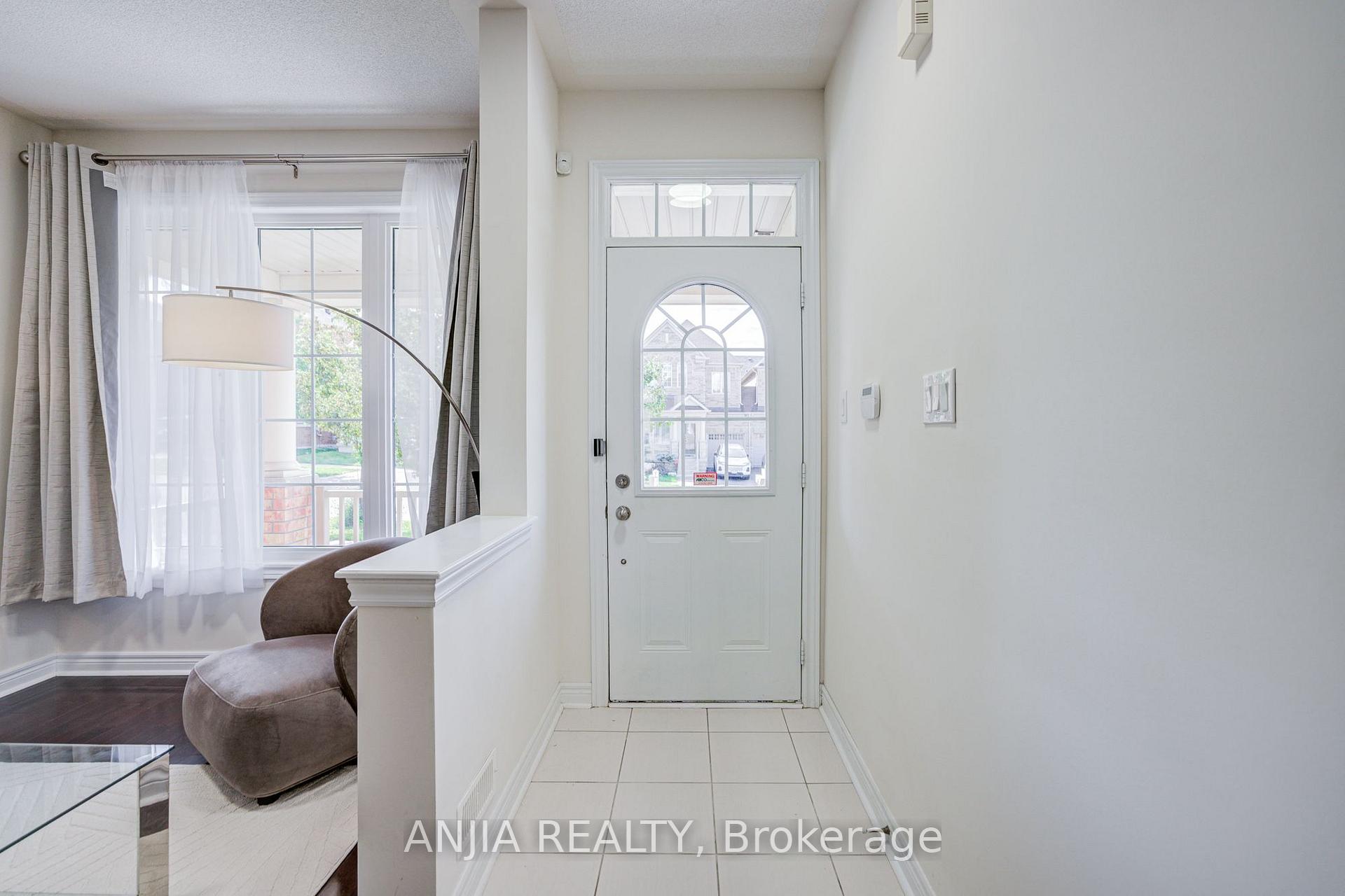 Photo 5 of 205 Harbord Street, Markham, Berczy — HOMEH