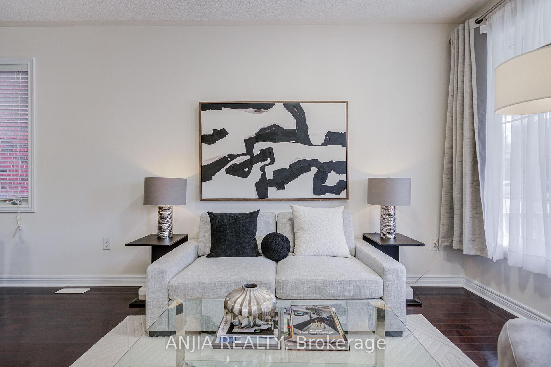 Photo 7 of 205 Harbord Street, Markham, Berczy — HOMEH