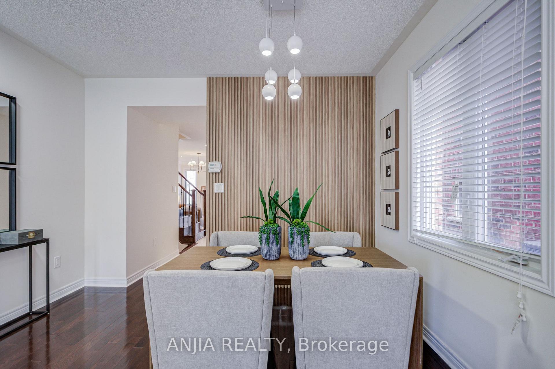 Photo 10 of 205 Harbord Street, Markham, Berczy — HOMEH