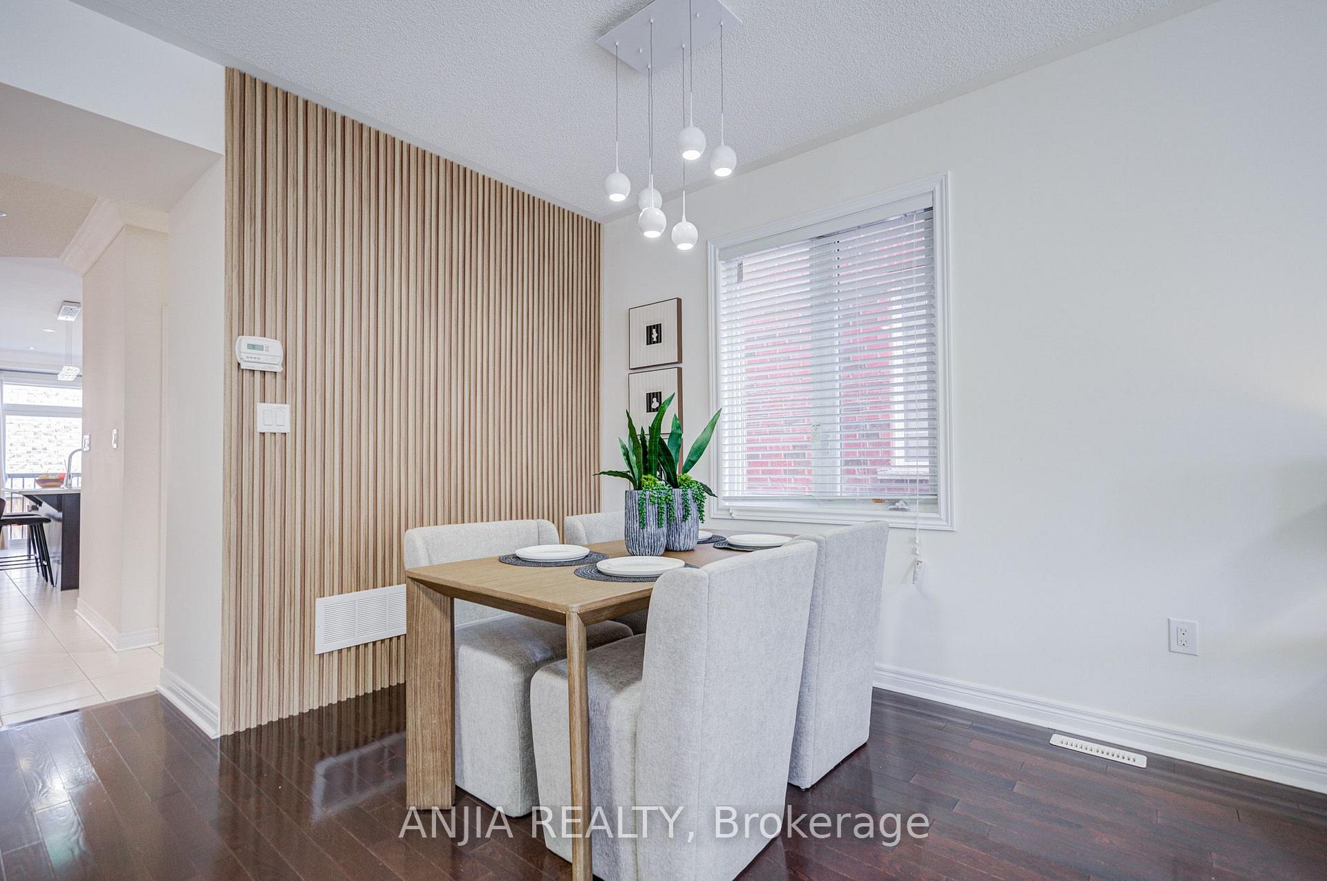 Photo 11 of 205 Harbord Street, Markham, Berczy — HOMEH