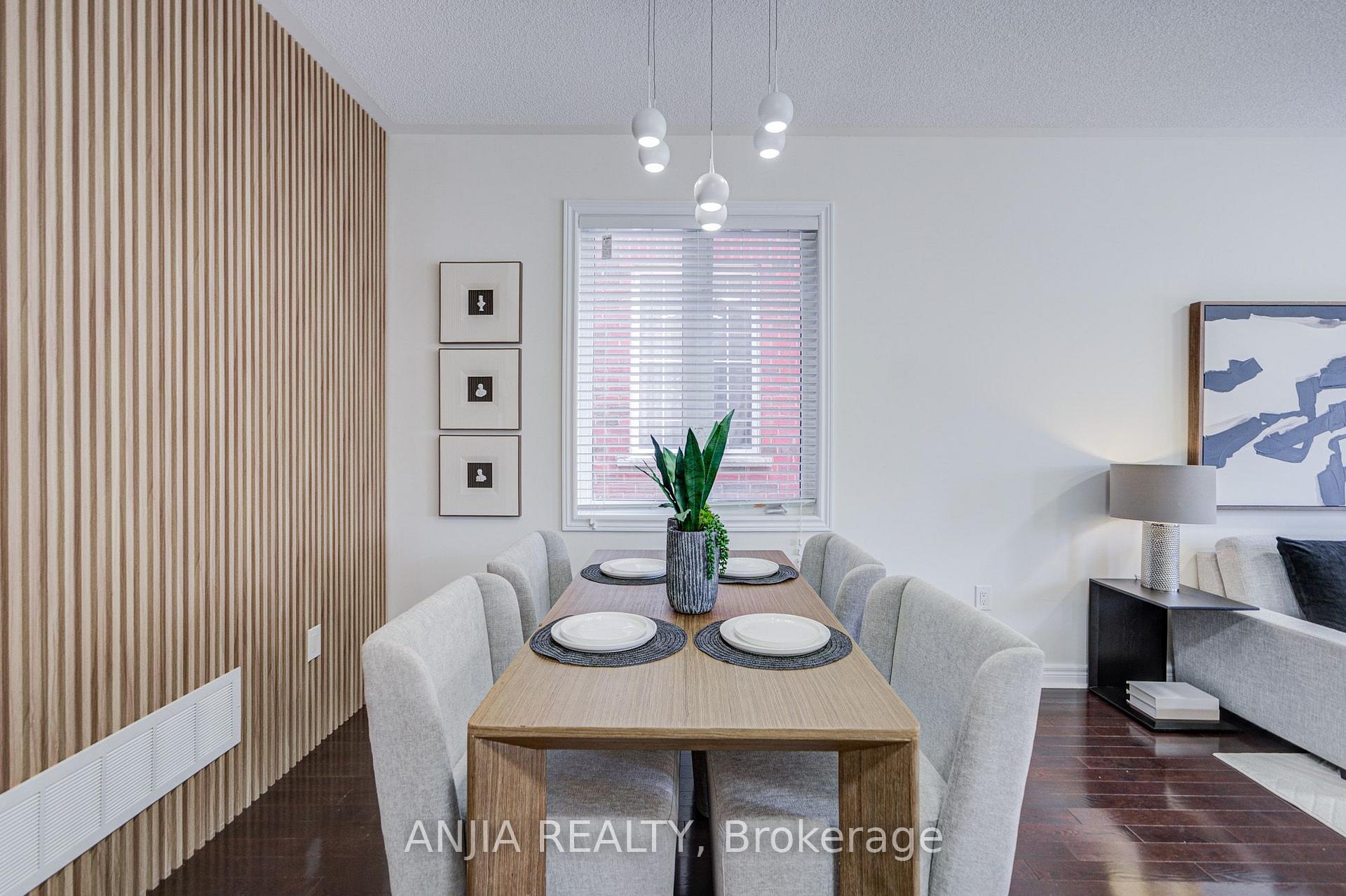 Photo 12 of 205 Harbord Street, Markham, Berczy — HOMEH
