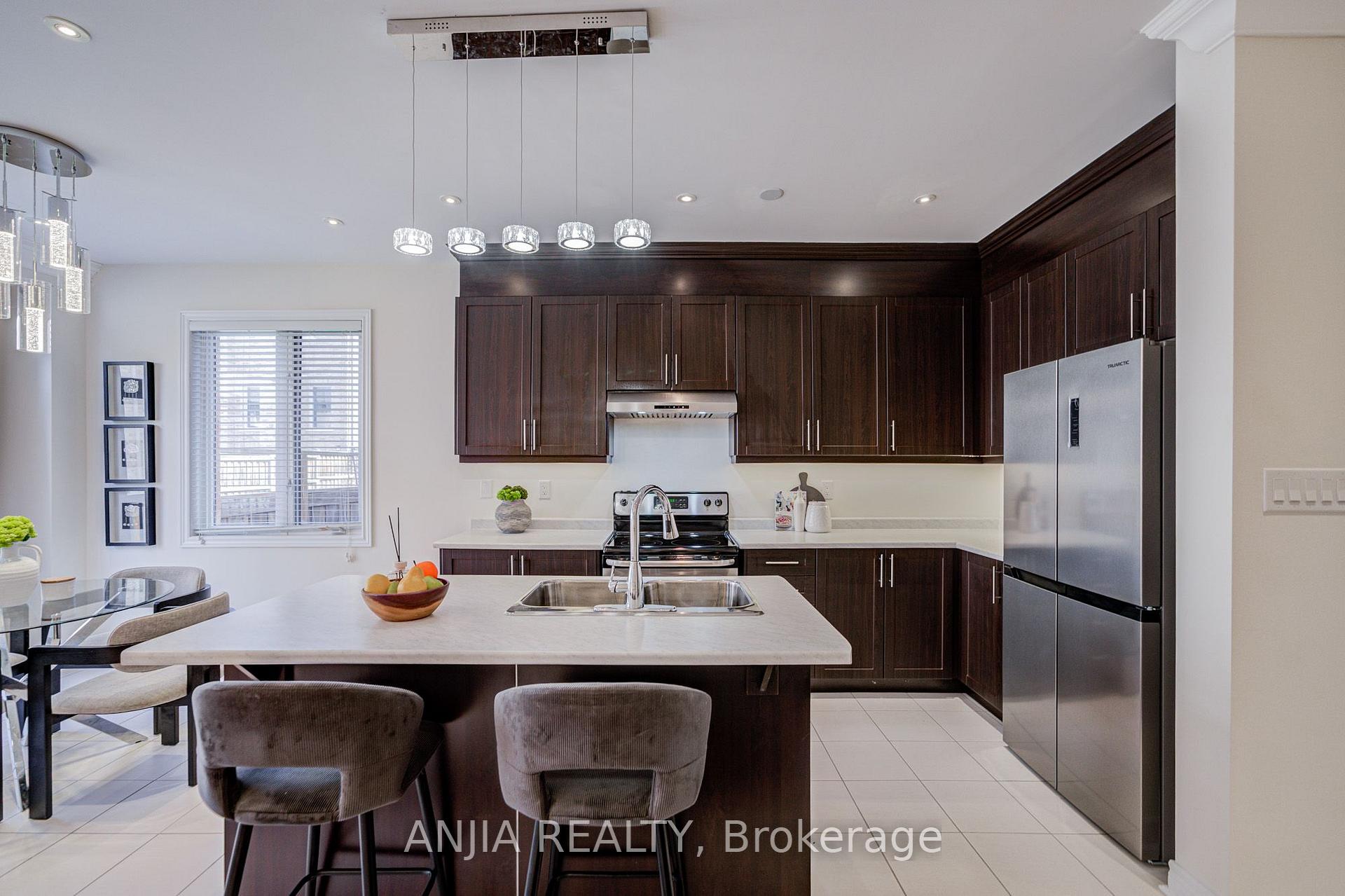 Photo 20 of 205 Harbord Street, Markham, Berczy — HOMEH