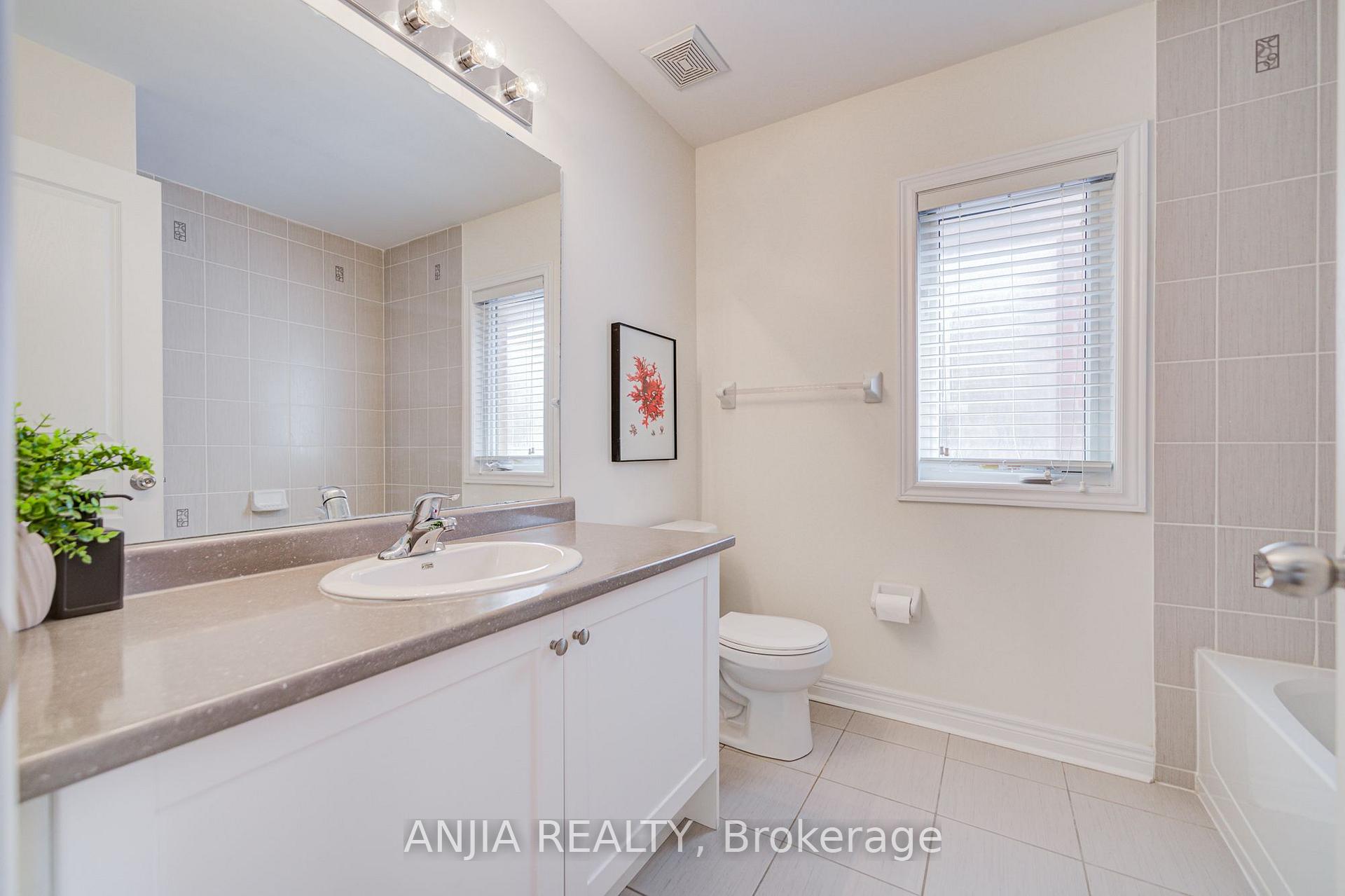 Photo 41 of 205 Harbord Street, Markham, Berczy — HOMEH