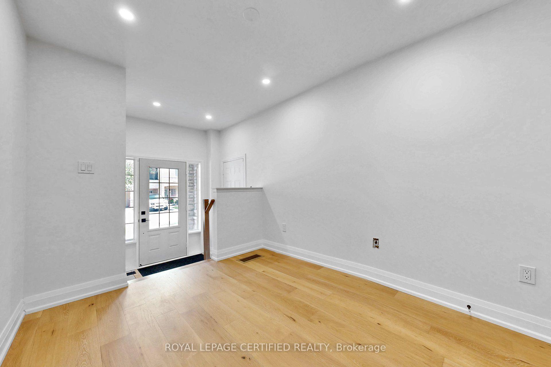 Photo 8 of 36 Silvester Street, Ajax, Central East — HOMEH