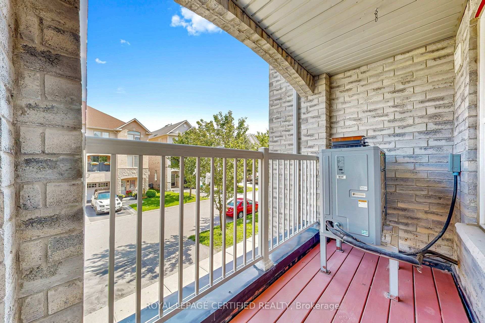 Photo 22 of 36 Silvester Street, Ajax, Central East — HOMEH