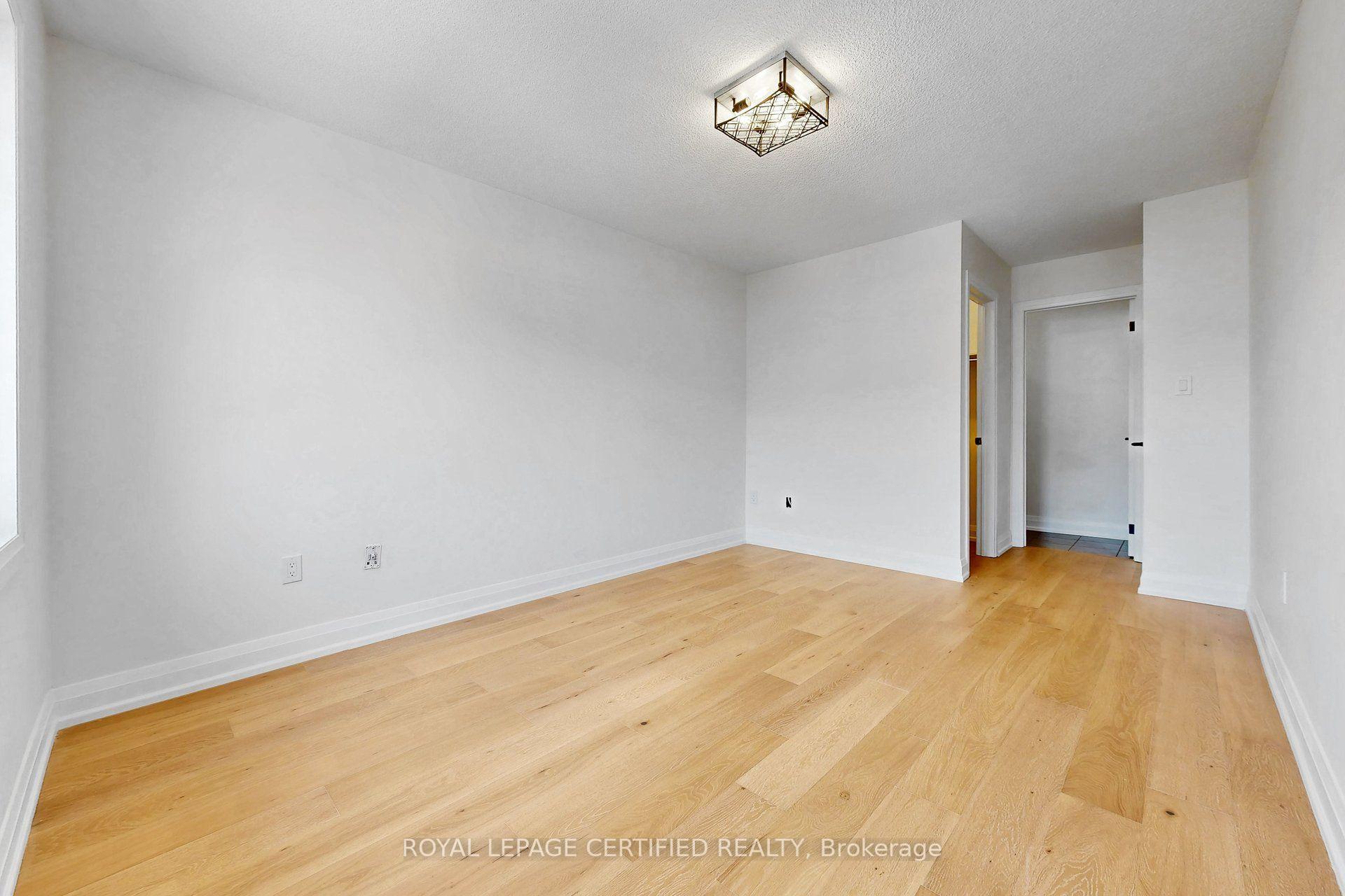 Photo 33 of 36 Silvester Street, Ajax, Central East — HOMEH