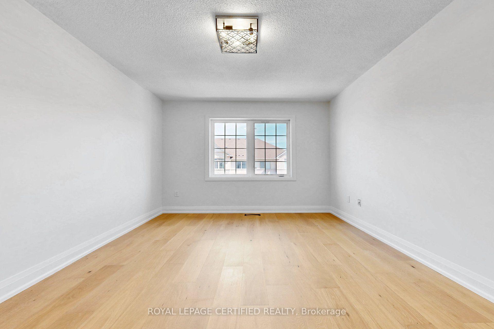 Photo 34 of 36 Silvester Street, Ajax, Central East — HOMEH