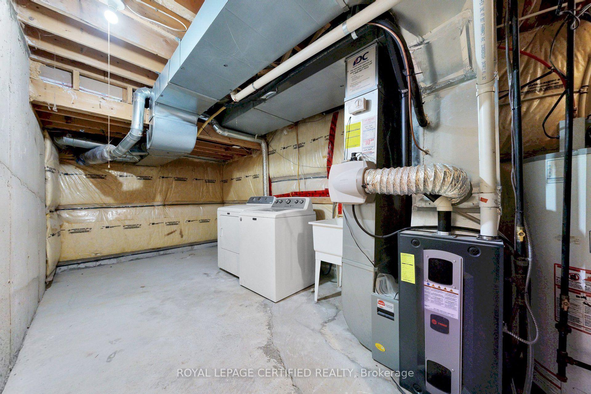Photo 37 of 36 Silvester Street, Ajax, Central East — HOMEH