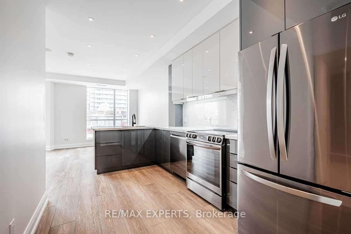 Photo 4 of Unit 516B, 18 Beverley Street, Toronto, Kensington-Chinatown — HOMEH