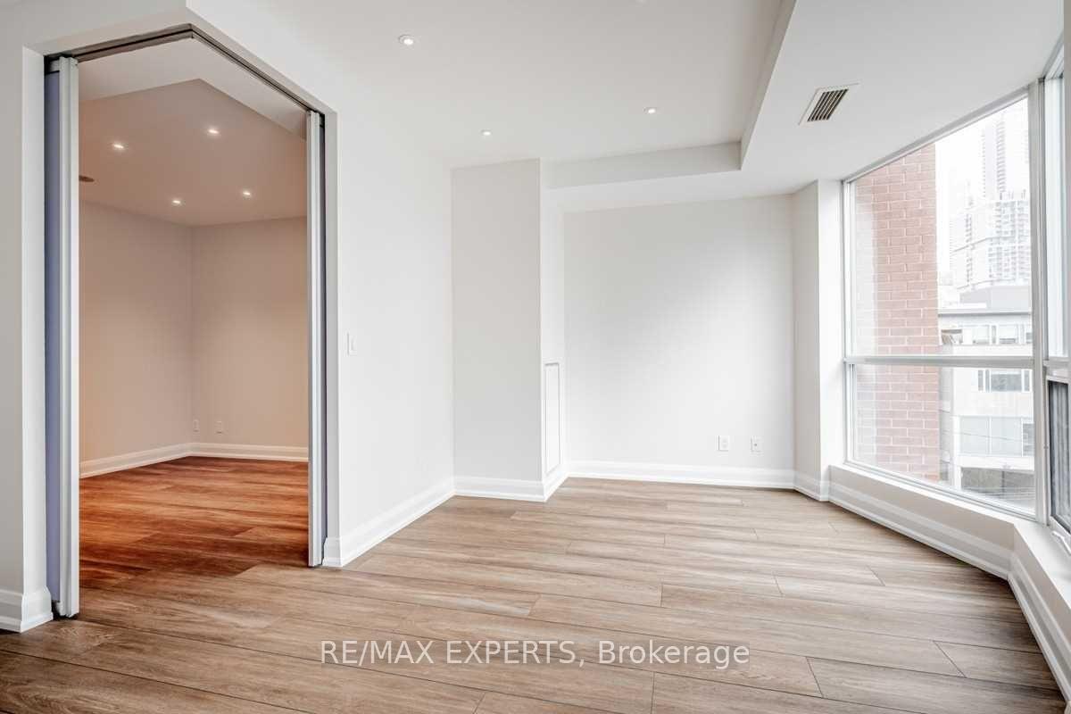 Photo 10 of Unit 516B, 18 Beverley Street, Toronto, Kensington-Chinatown — HOMEH