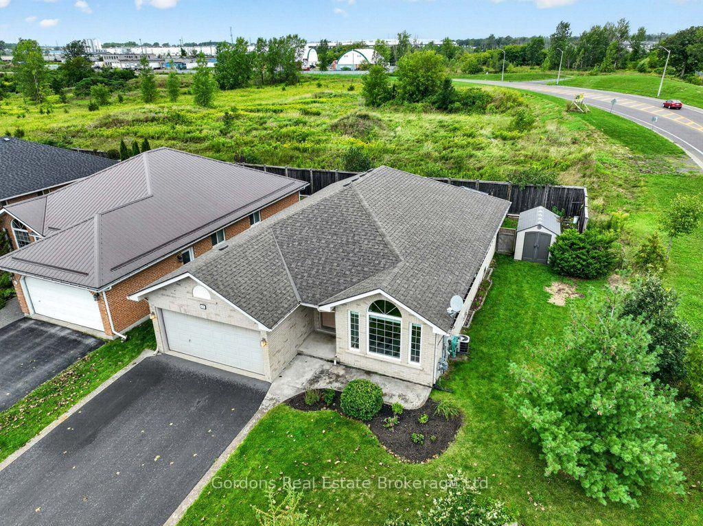 Photo 3 of 66 Spruce Gardens, Belleville, Belleville Ward — HOMEH