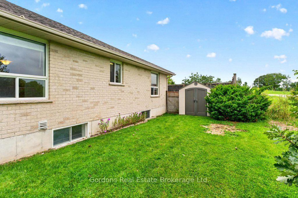 Photo 6 of 66 Spruce Gardens, Belleville, Belleville Ward — HOMEH